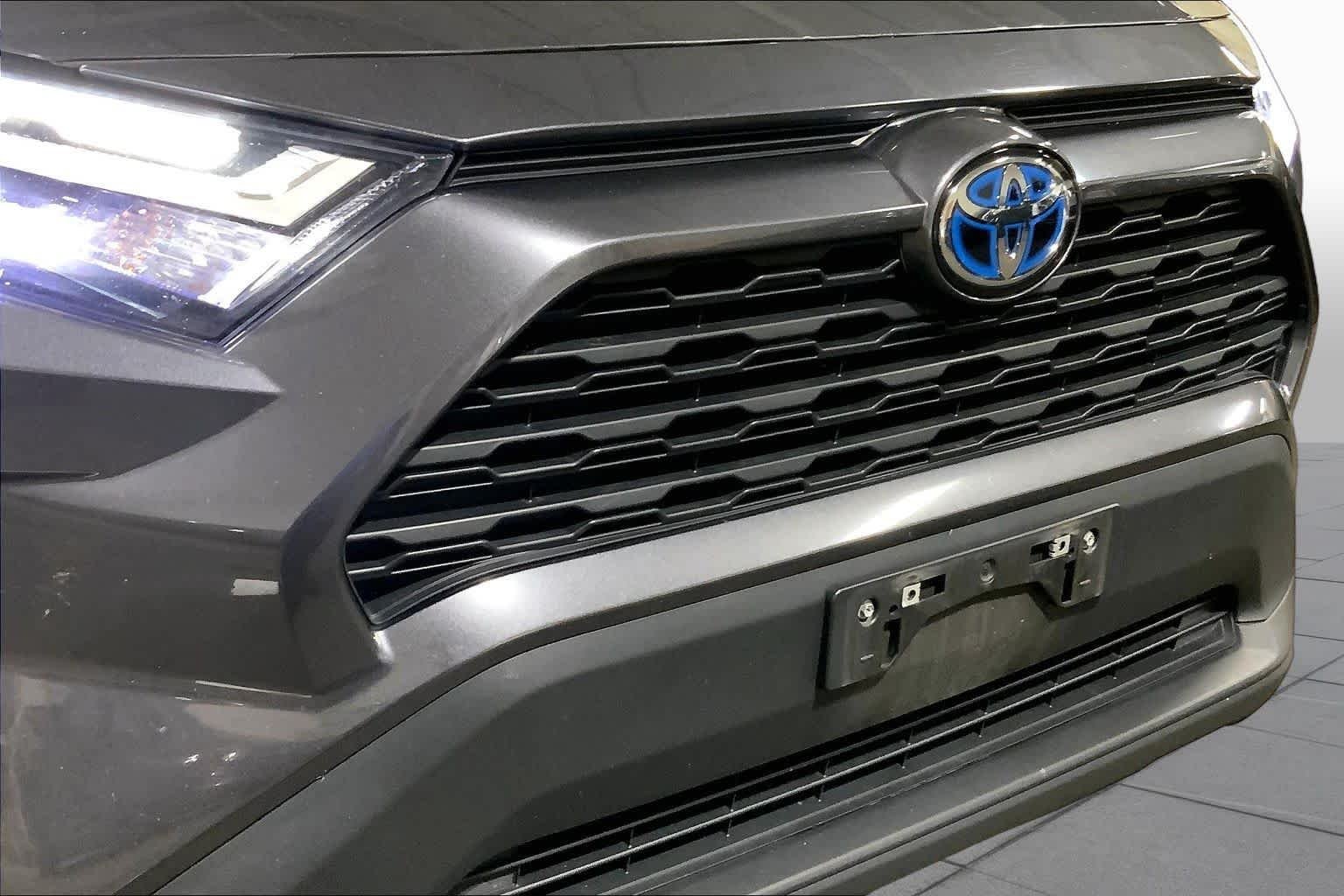 Used 2023 Magnetic Gray Metallic Toyota Hybrid XLE image 30