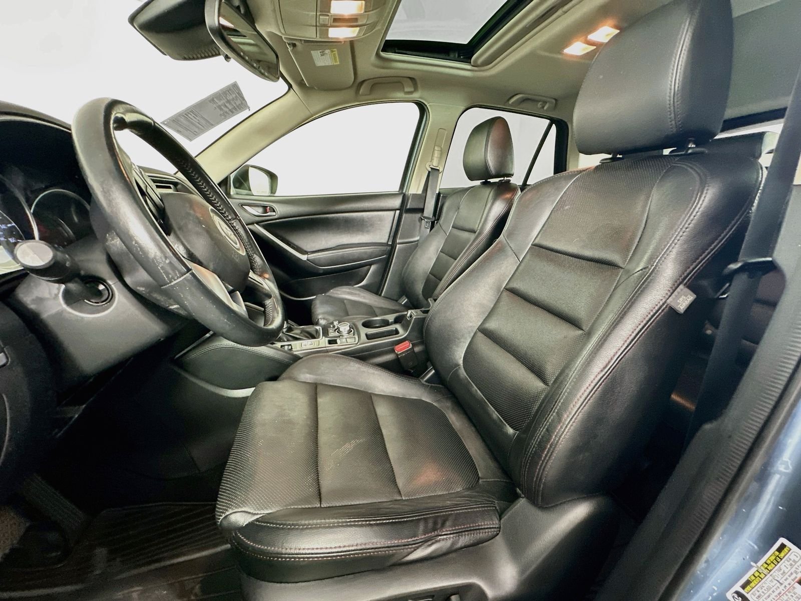 Used 2016 Blue Reflex Mica Mazda Grand Touring image 22