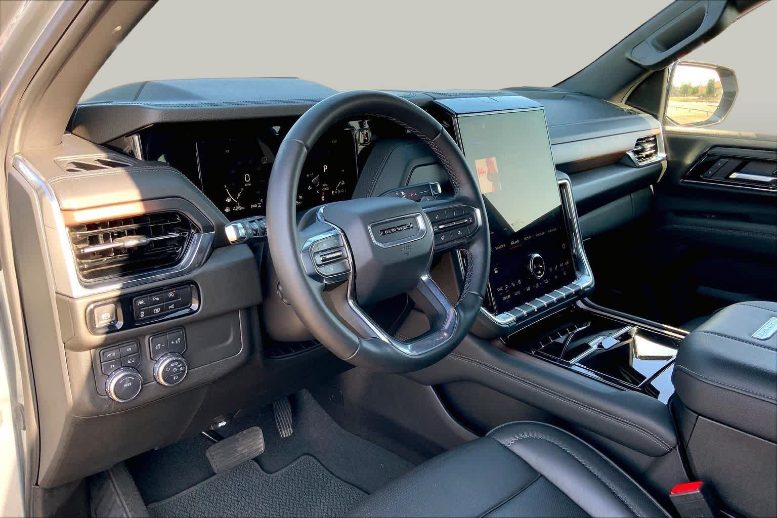 Used 2025 Sterling Metallic GMC Denali image 18
