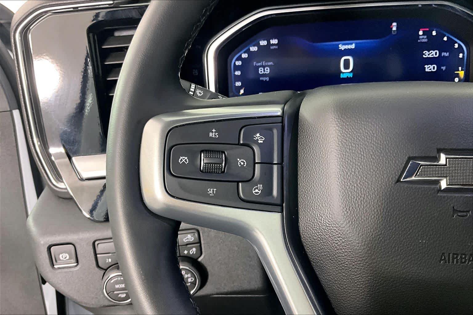 Used 2026 Summit White Chevrolet LT image 23