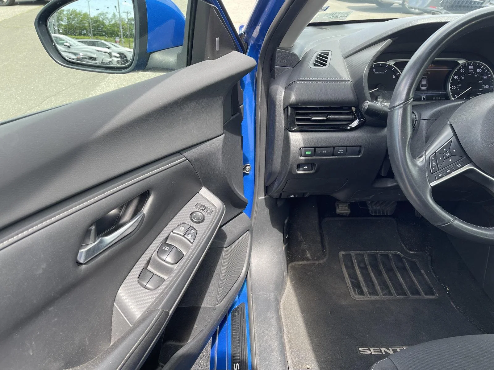 Used 2022 Nissan Sentra SV with VIN 3N1AB8CV5NY298825 for sale in Manchester, CT