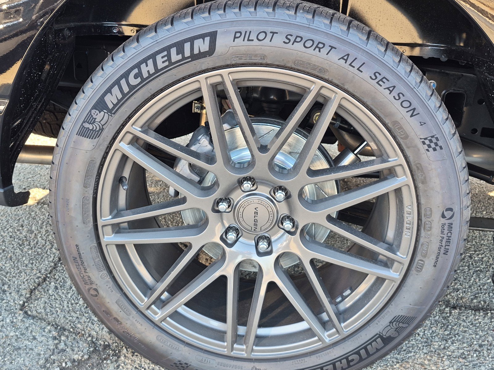 New 2026 Agate Black Metallic Ford XL image 15