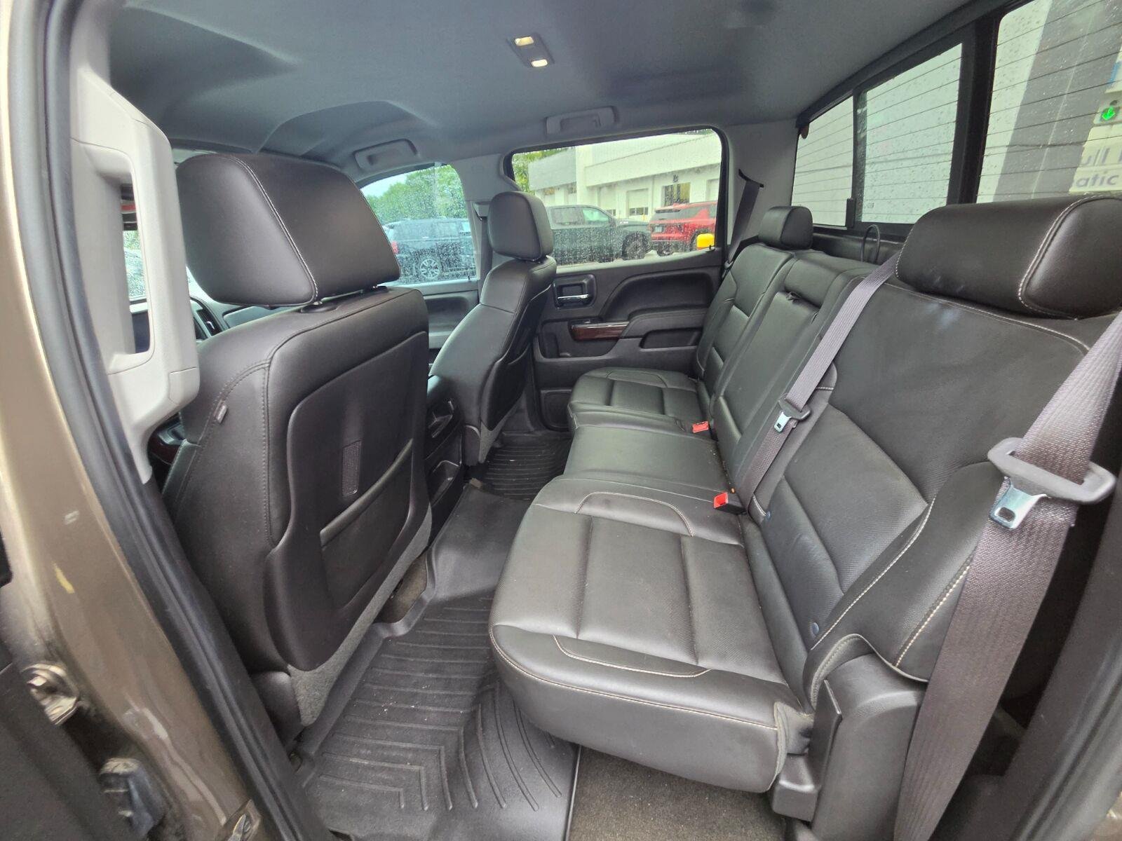 Used 2015 BRONZE ALLOY METALLIC GMC SLT image 10