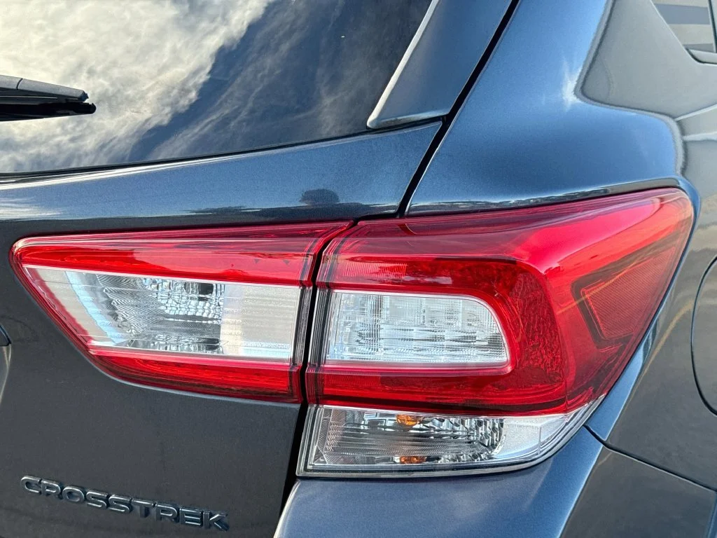 Used 2018 Gray Subaru 2.0i Premium image 30