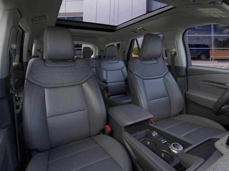 New 2026 Agate Black Metallic Ford Active image 34