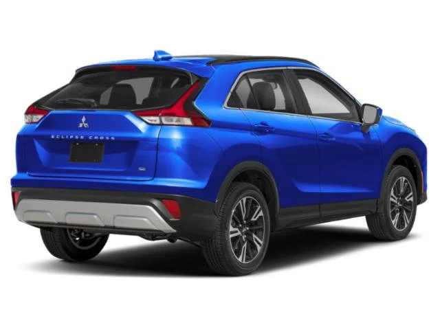 Used 2025 Red Mitsubishi SE image 2