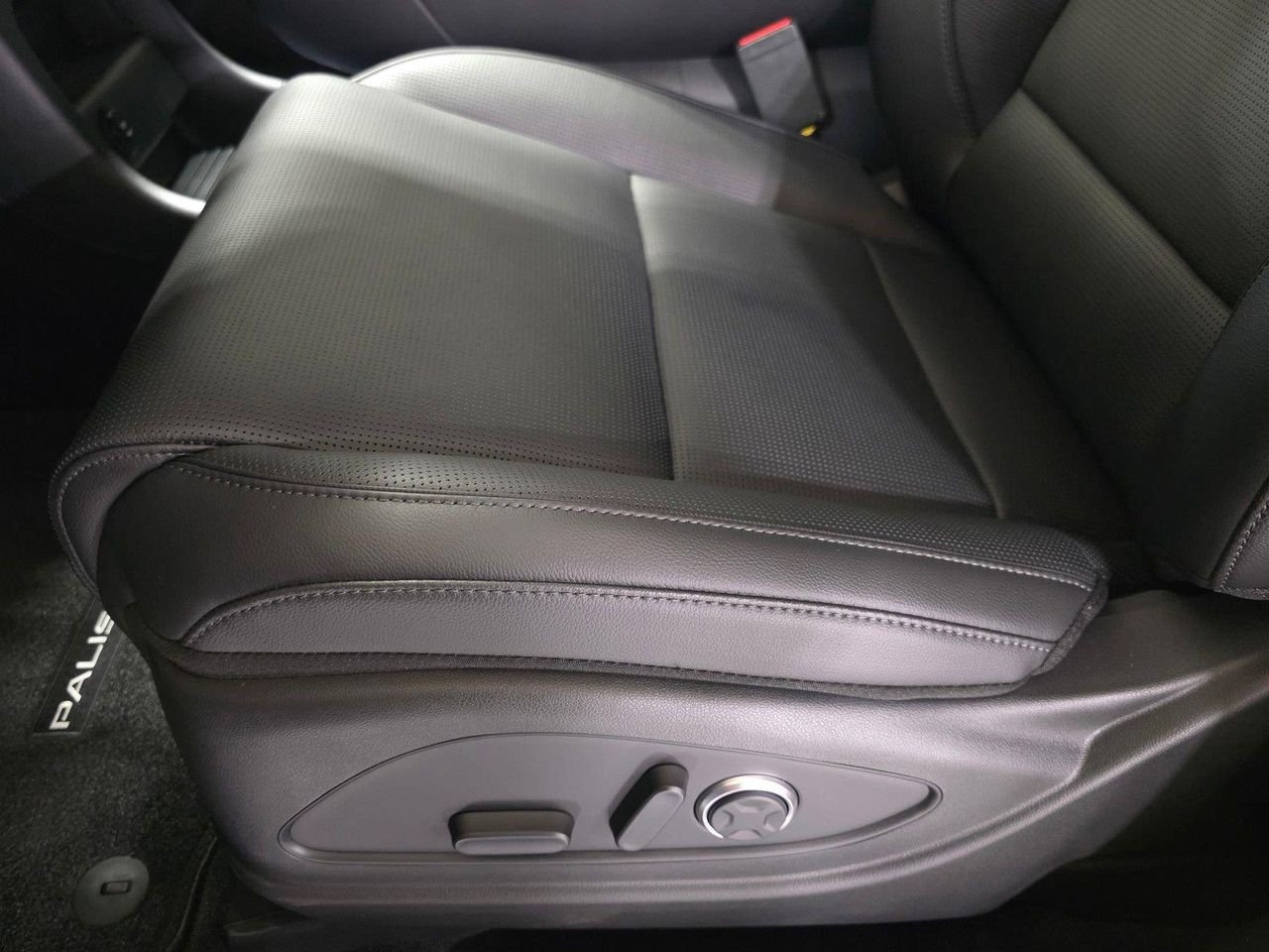 New 2026 Ecotronic Gray Pearl Hyundai Limited AWD image 24