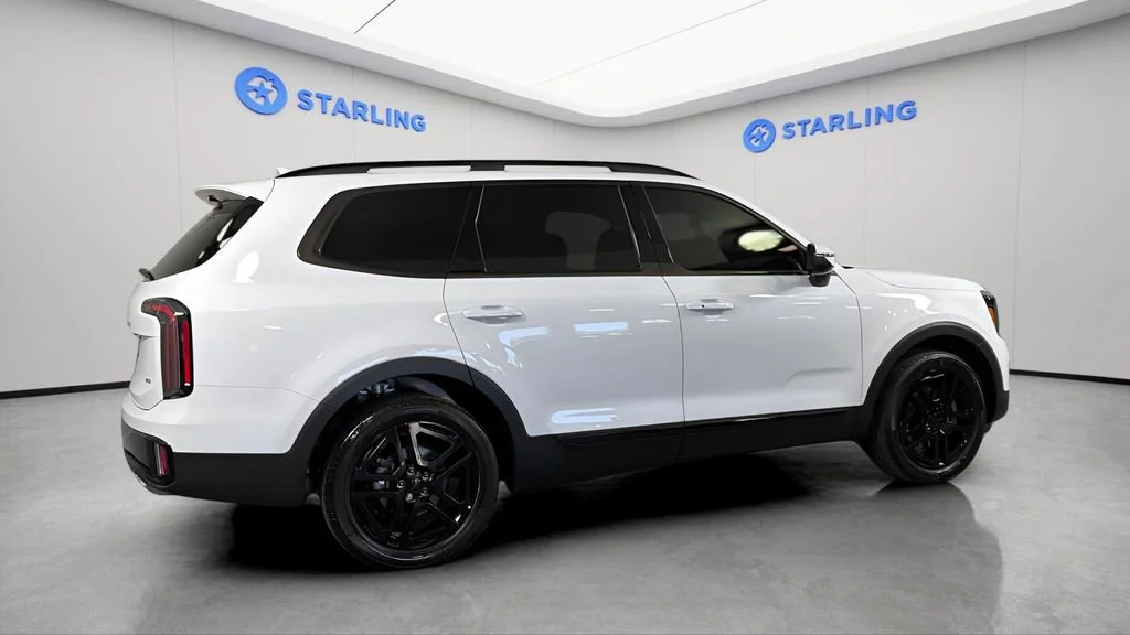 Used 2025 White Kia EX X-Line image 10
