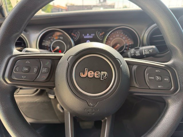 Used 2023 Gray Jeep Sport image 15