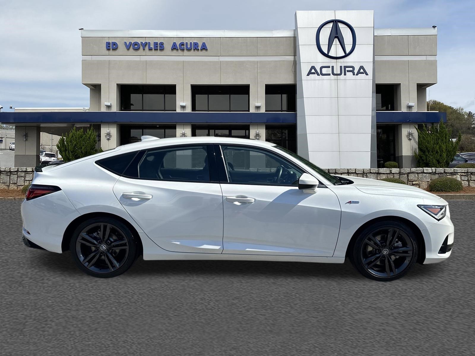 Used 2024 Platinum White Pearl Acura w/A-Spec Package image 4