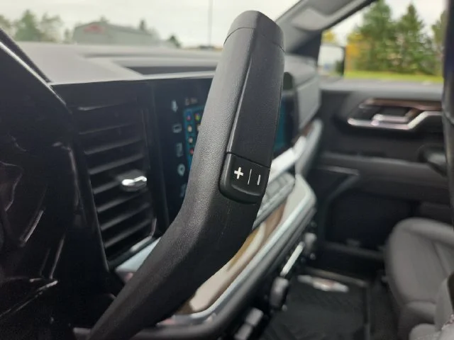 Used 2022 DARK ASH METALLIC Chevrolet RST image 28