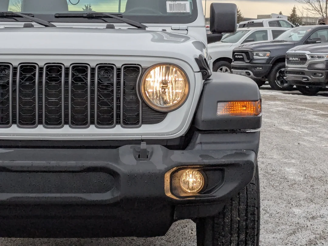 New 2026 White Jeep Sport - - 4x4 - 2.0L Turbo Engine - 12.3 Uconnect 5 Display - 3-Piece Hard Top & More! image 10