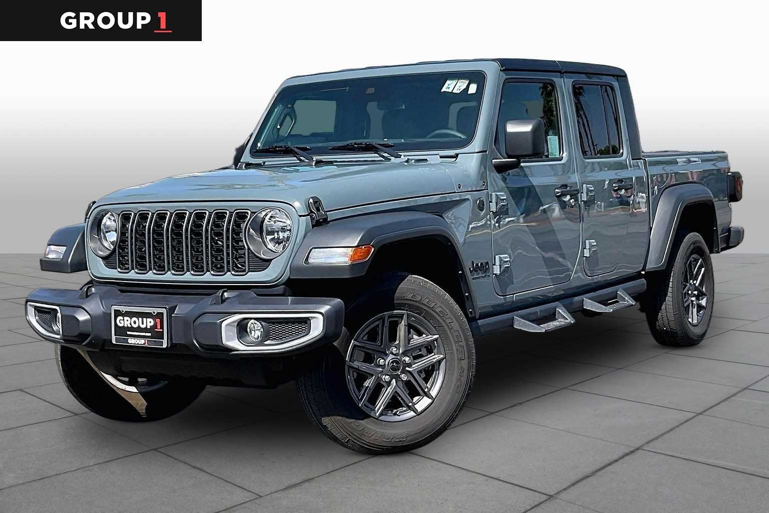 2025 Jeep Gladiator Sport S