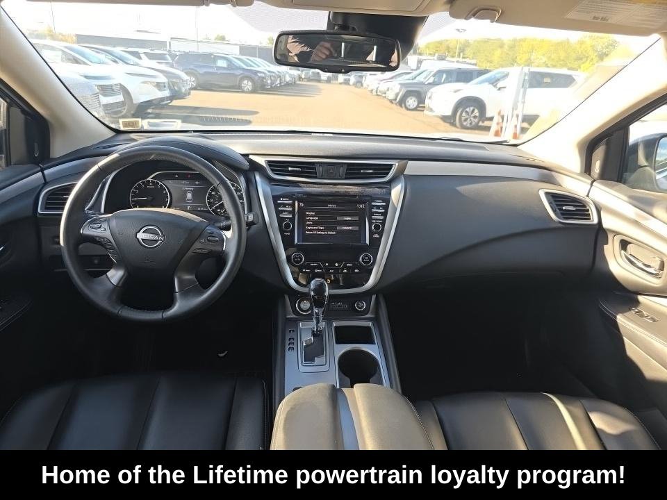 Used 2024 Gray Nissan SV image 5