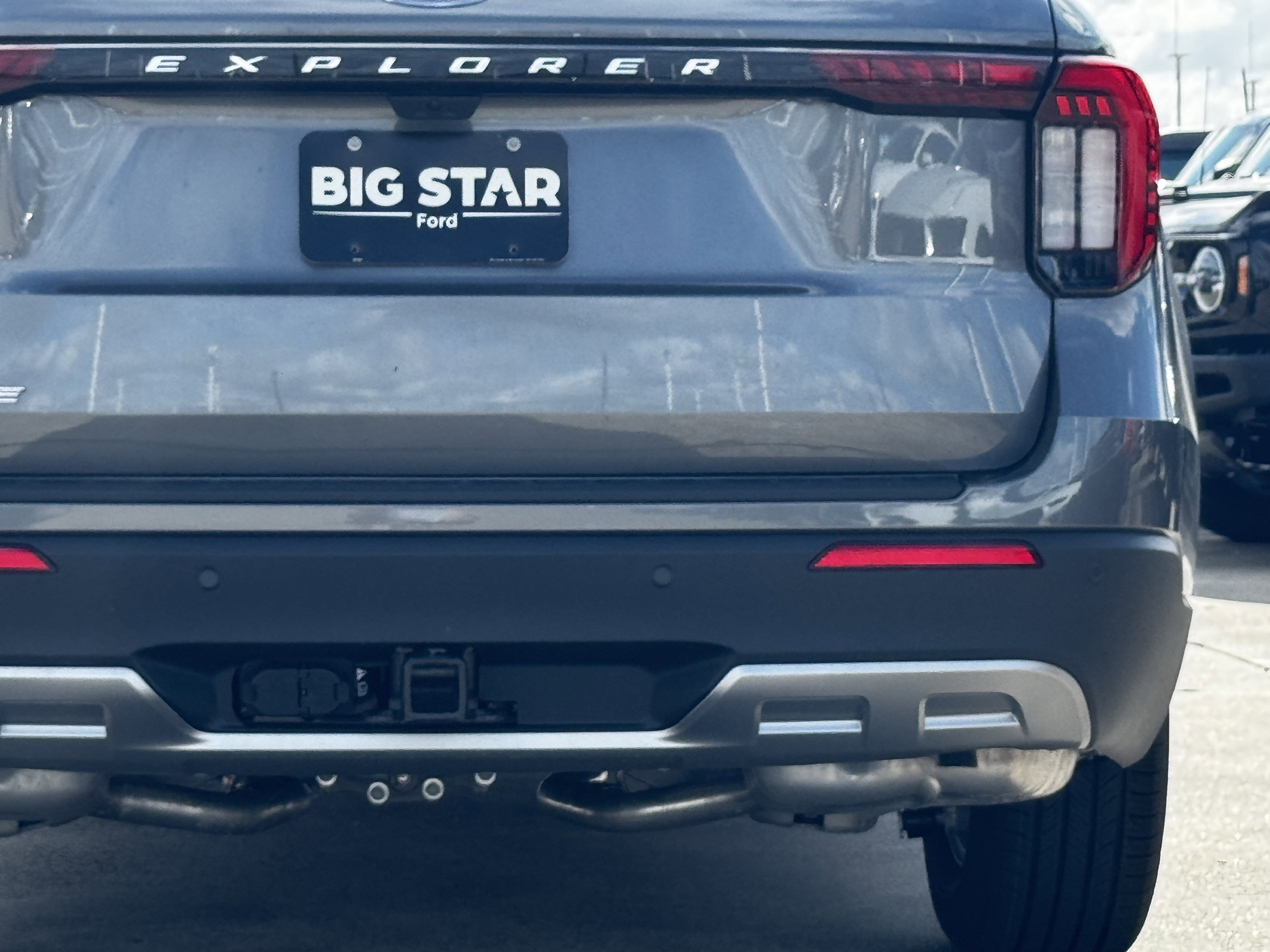 New 2026 Carbonized Gray Metallic Ford Active image 10