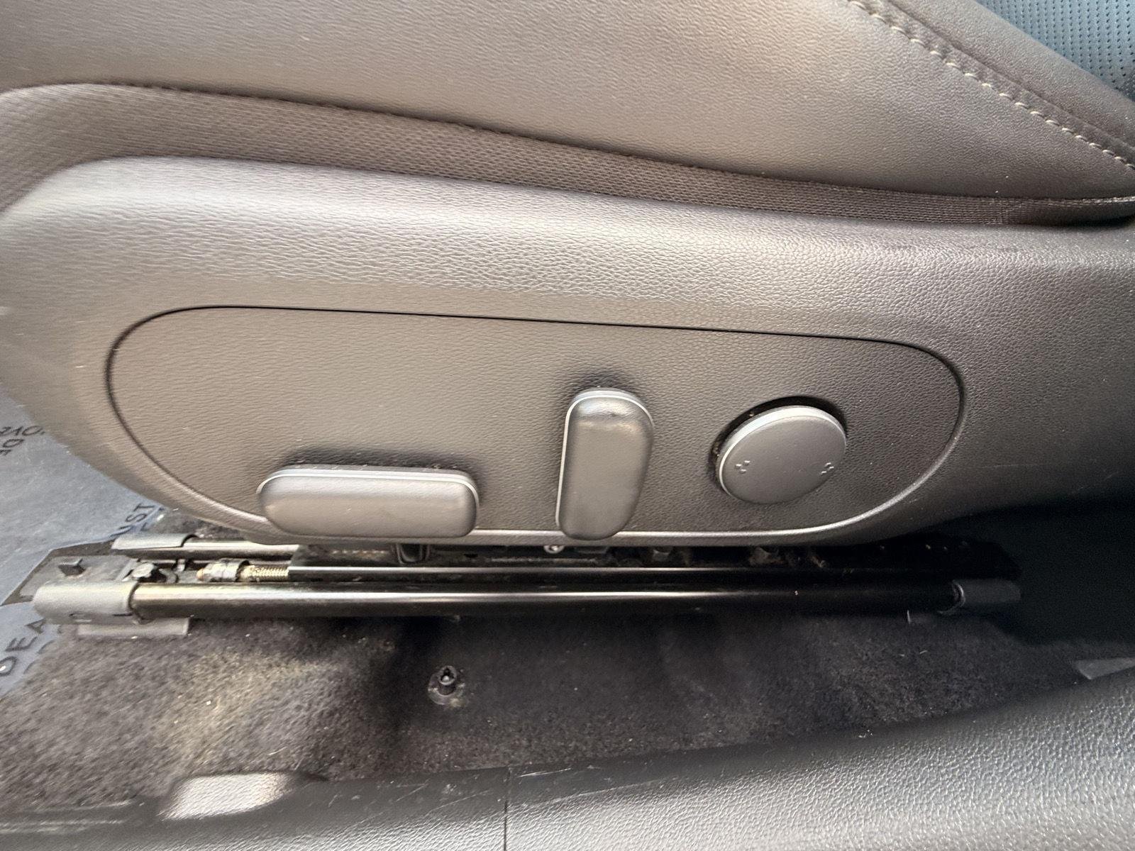 2024 Hyundai Kona Limited - Photo 15