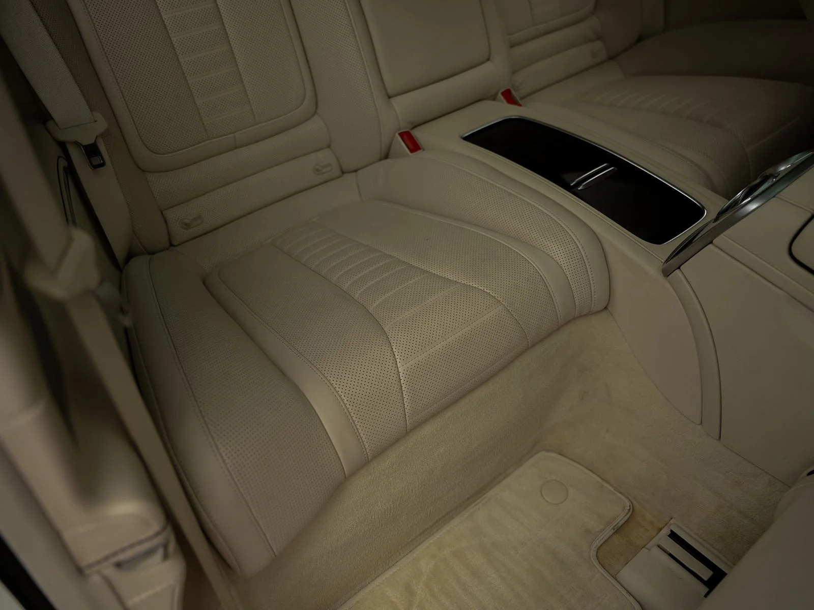Used 2015 White Mercedes-Benz S 550 image 37
