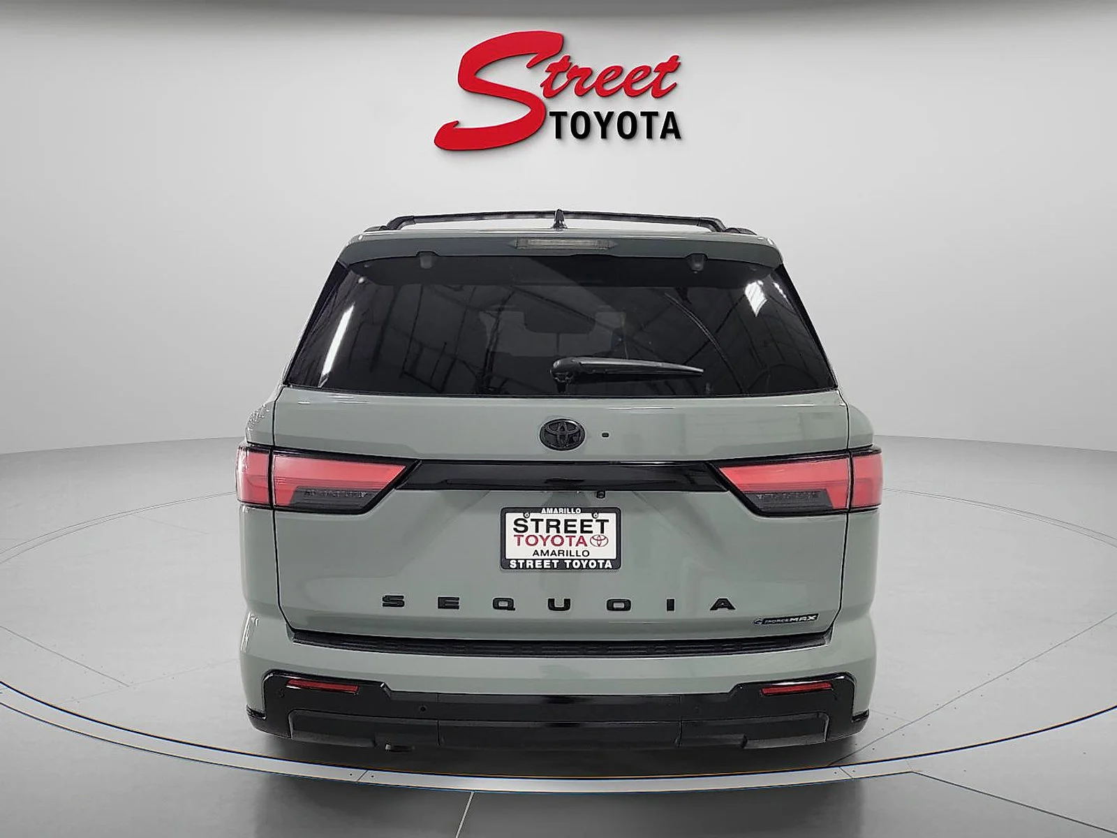 Certified Used 2025 LUNAR ROCK Toyota Platinum image 3