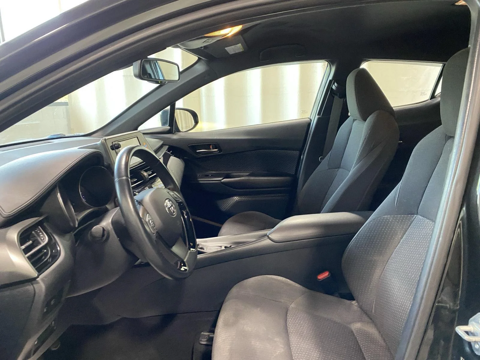 Used 2018 Black Sand Pearl Toyota XLE Premium image 2