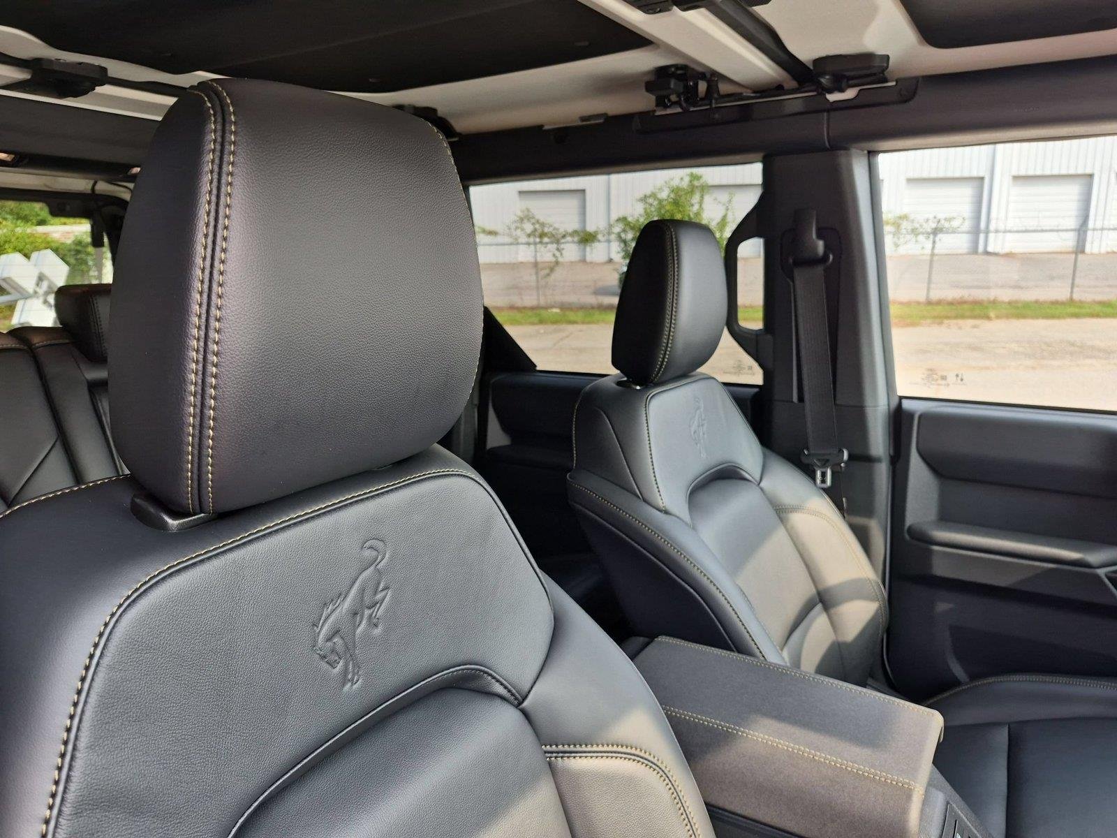 New 2026 Oxford White Ford Badlands® image 35