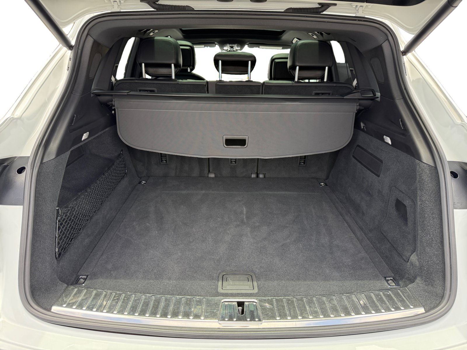 Used 2022 White Porsche Base image 17