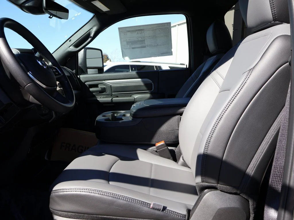 New 2026 Ceramic Gray Clearcoat RAM Tradesman image 16