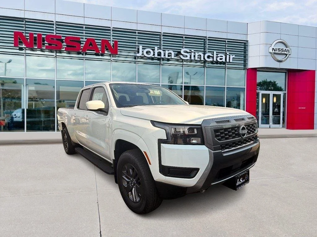 2026 Nissan Frontier SV Crew Cab 4X4 LWB's photo