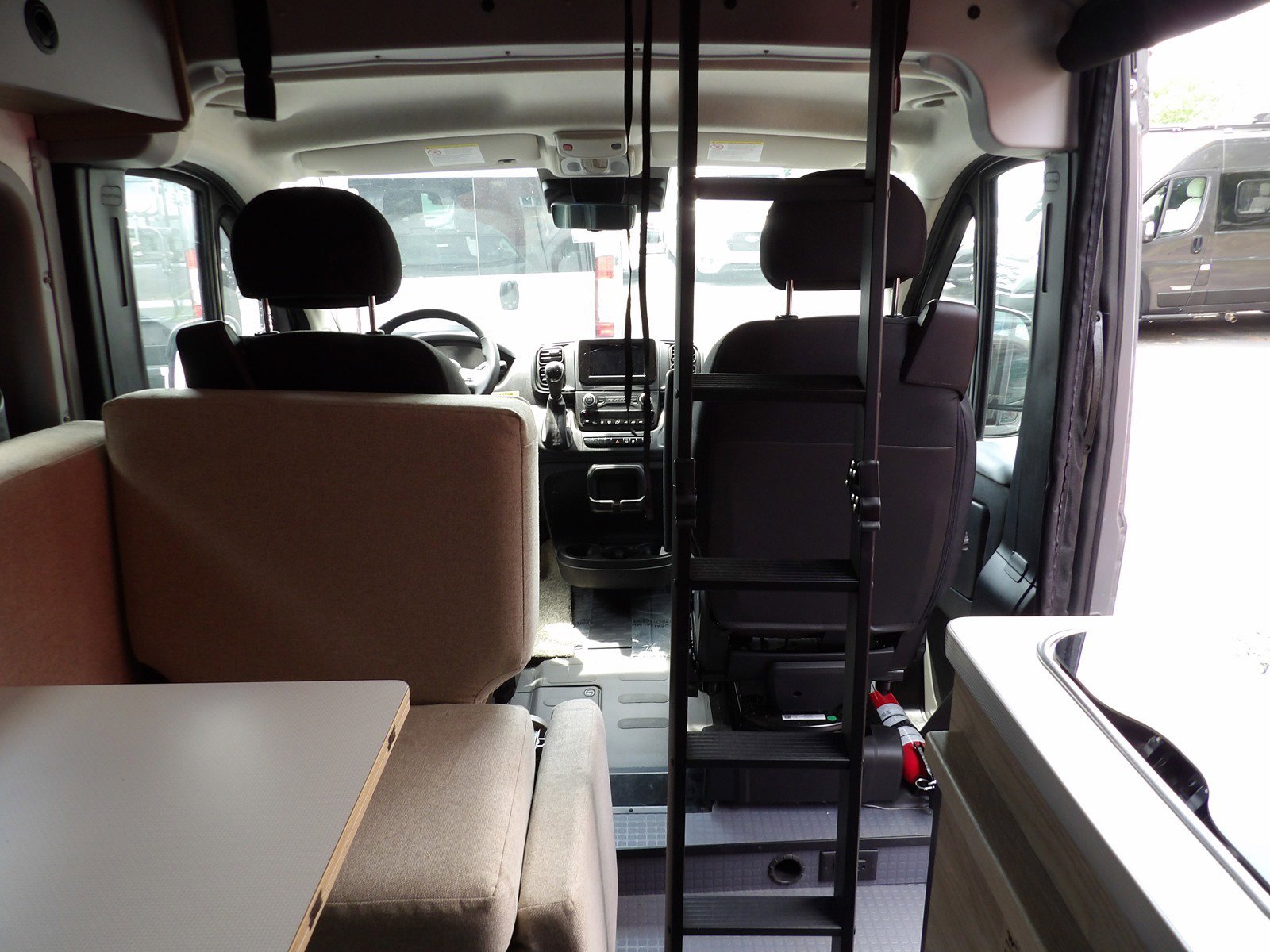 New 2024 Ceramic Gray Clearcoat Winnebago 36B image 4