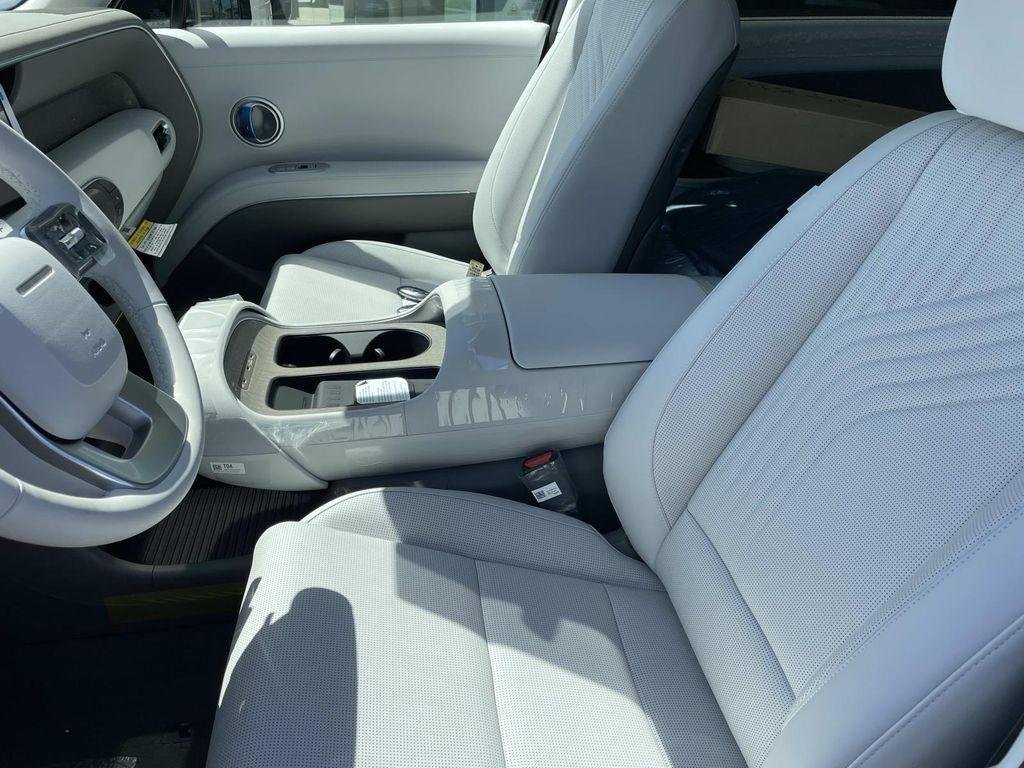 New 2026 Black Hyundai SEL FWD image 18