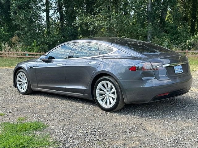Used 2018 Silver Metallic Tesla 100D image 6