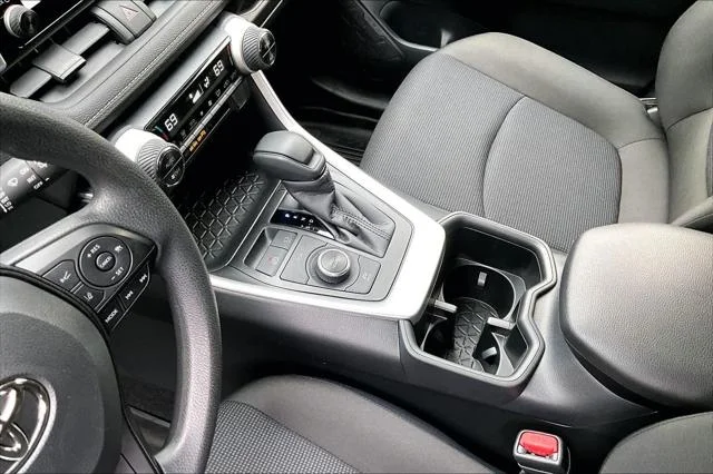 Certified Used 2025 SILVER SKY METALLIC Toyota  image 17