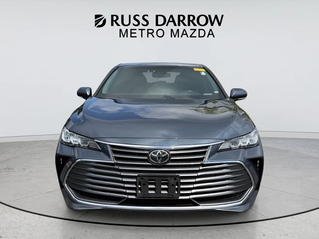 Used 2019 Gray Toyota XLE image 8