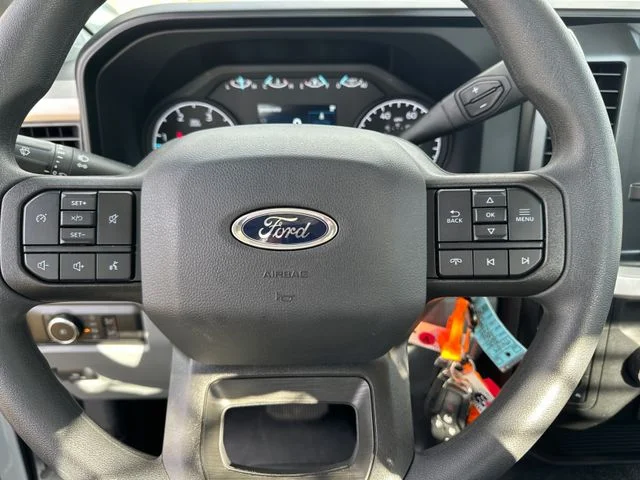 2024 Ford F-350 Super Duty Chassis Cab XL - Photo 18