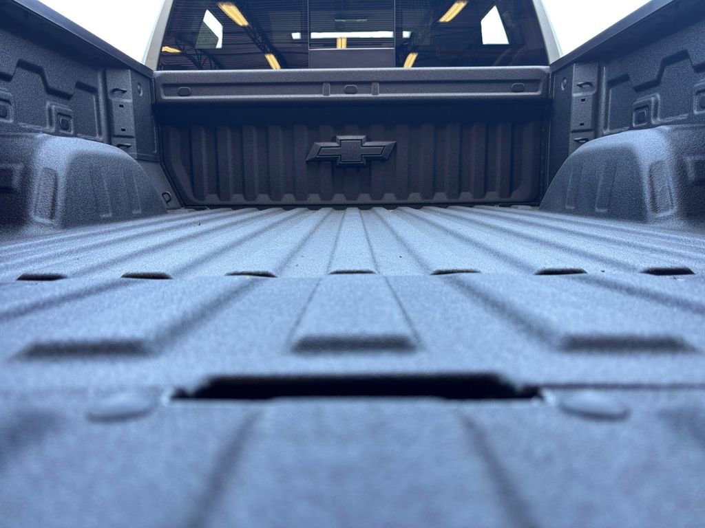 New 2026 Sterling Gray Metallic Chevrolet High Country image 13