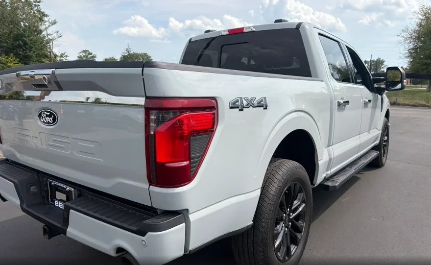 Used 2024 White Ford XLT image 2
