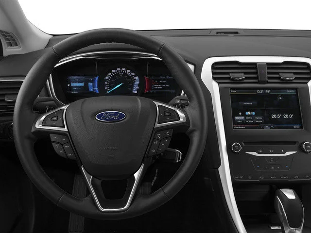 Used 2016 SHADOW BLACK Ford SE image 6