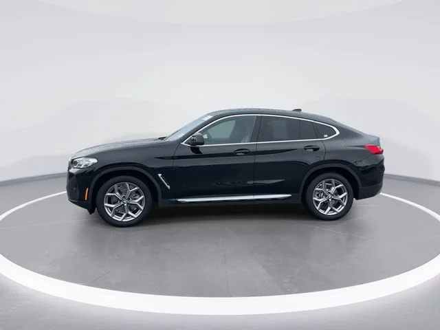Used 2023 Black BMW xDrive30i image 4