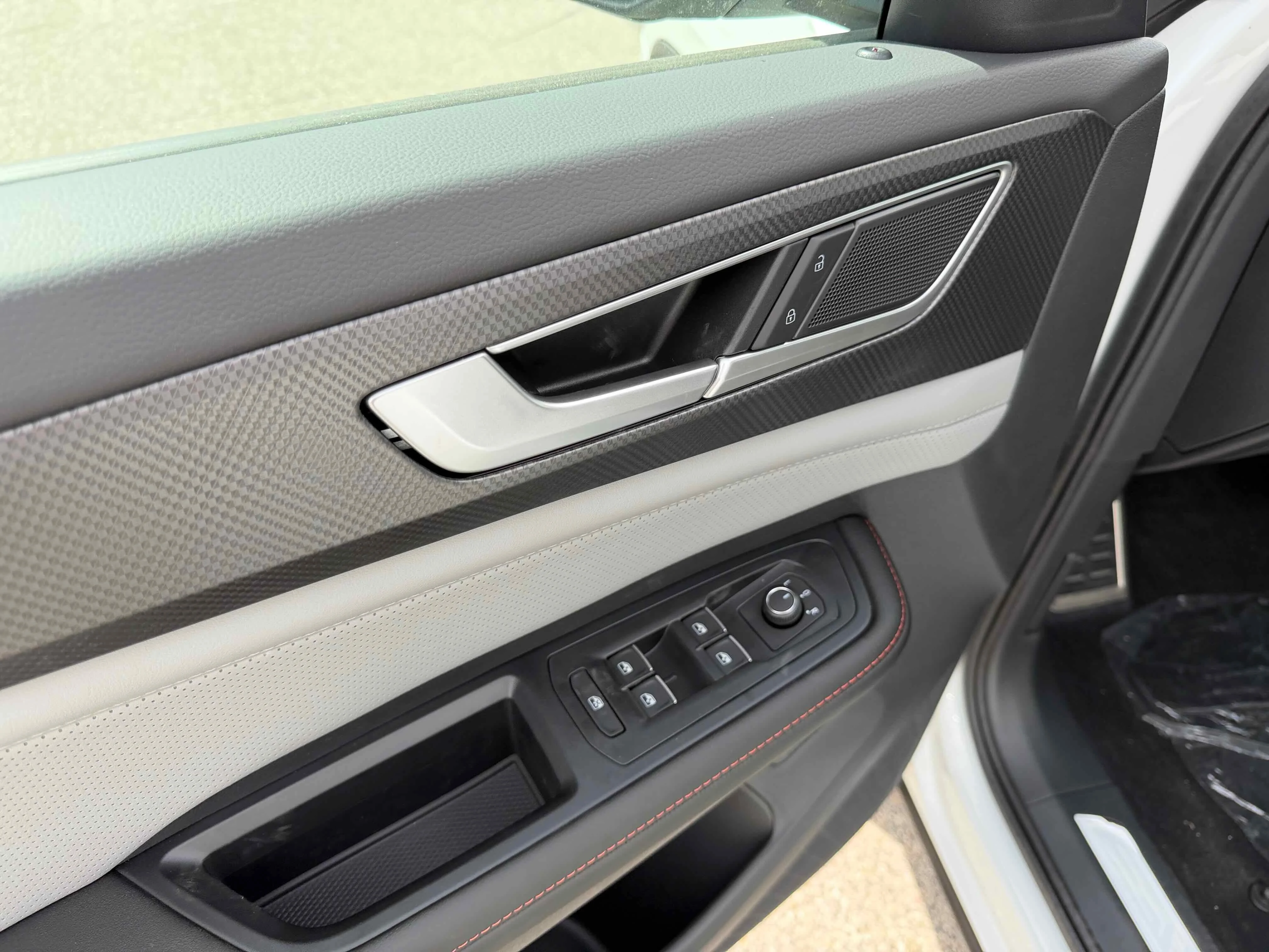 New 2026 Opal White Volkswagen 2.0T Peak Edition image 16