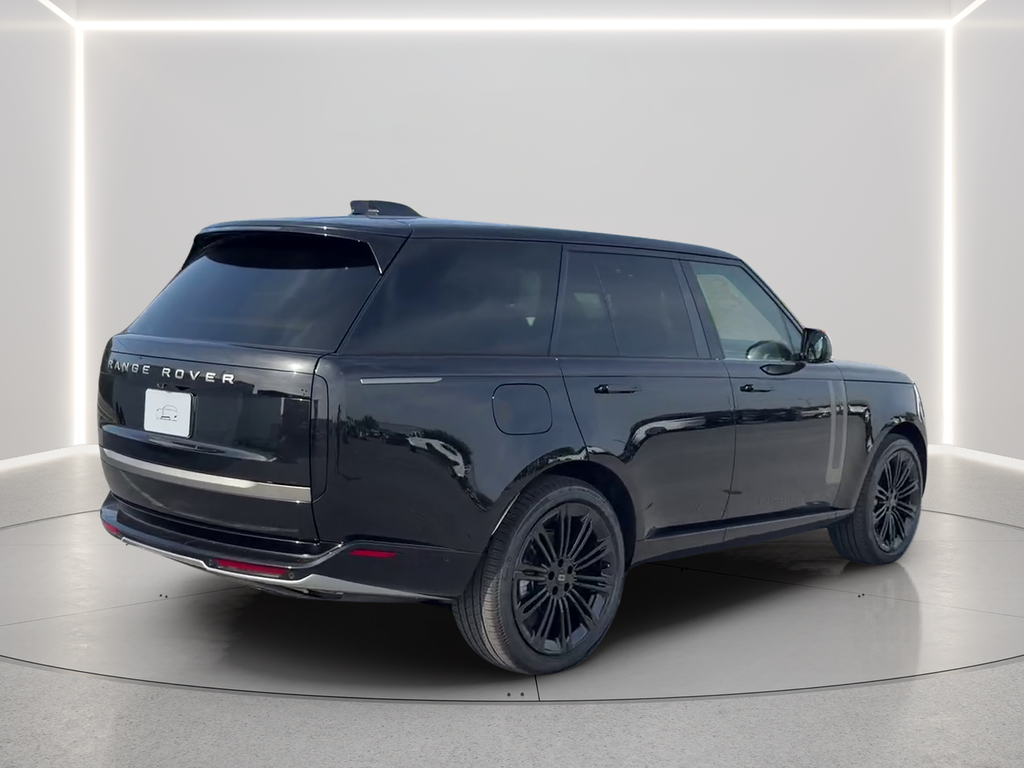 New 2027 Santorini Black Land Rover SE image 5