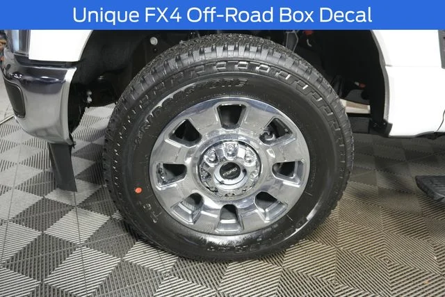 New 2026 Star White Metallic Tri-Coat Ford F-250® King Ranch® image 16