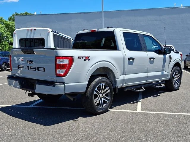 Used 2023 White Ford XL image 7
