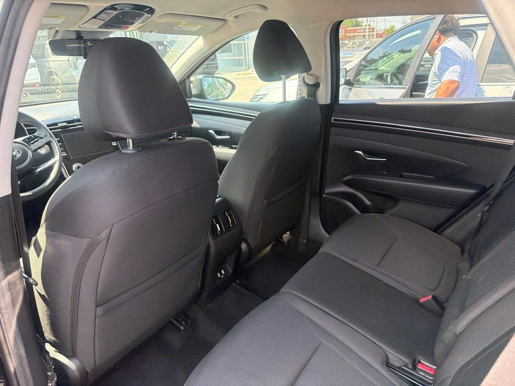 Used 2023 Black Hyundai SEL image 15