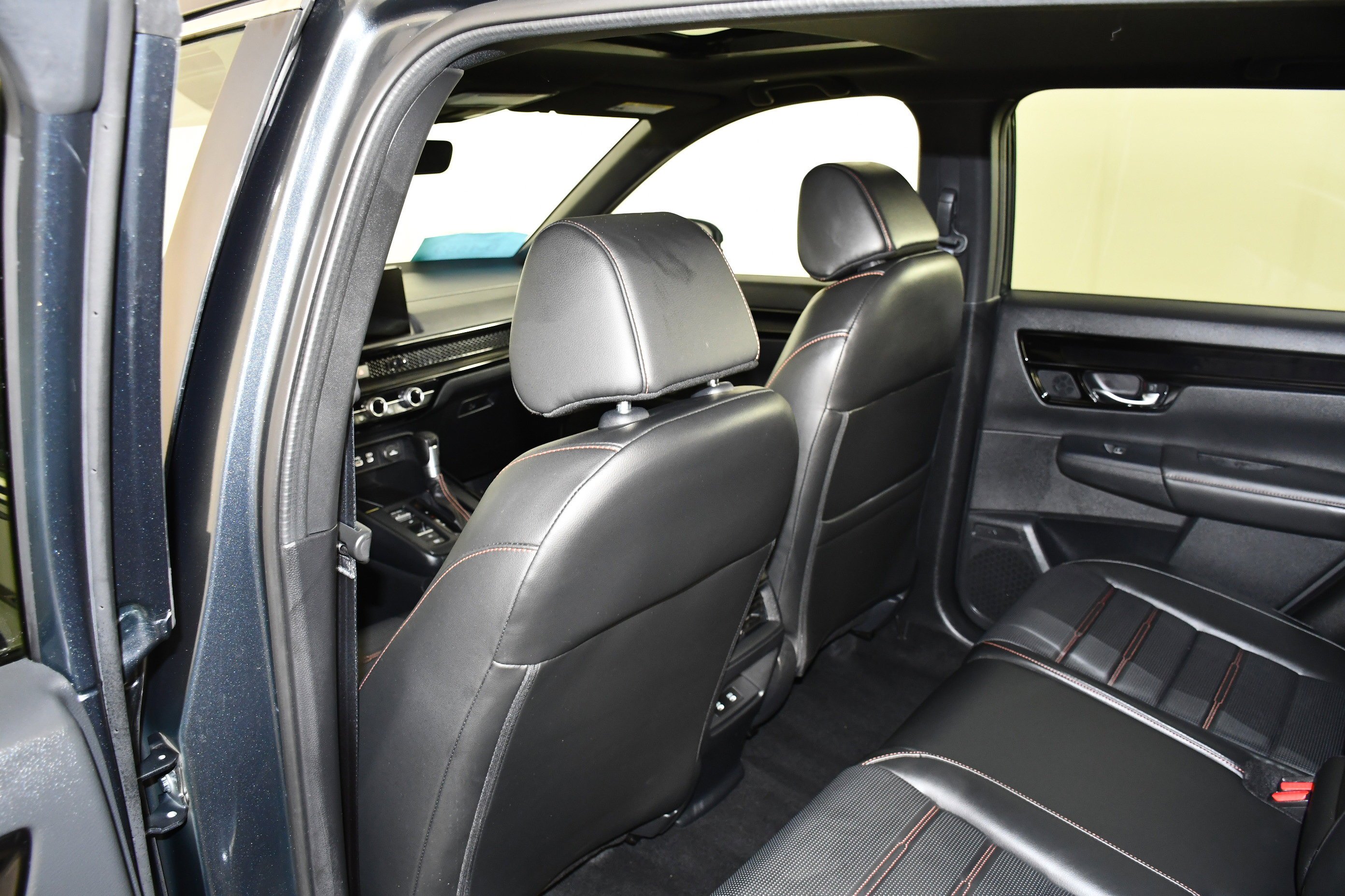 Used 2025 Meteorite Gray Metallic Honda Sport Touring image 49
