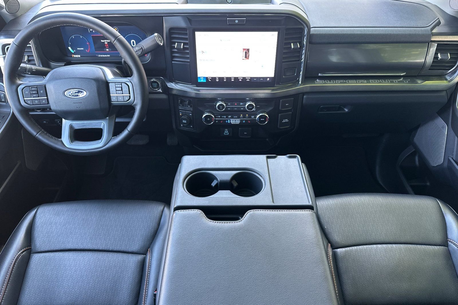 Used 2025  Ford Lariat image 12