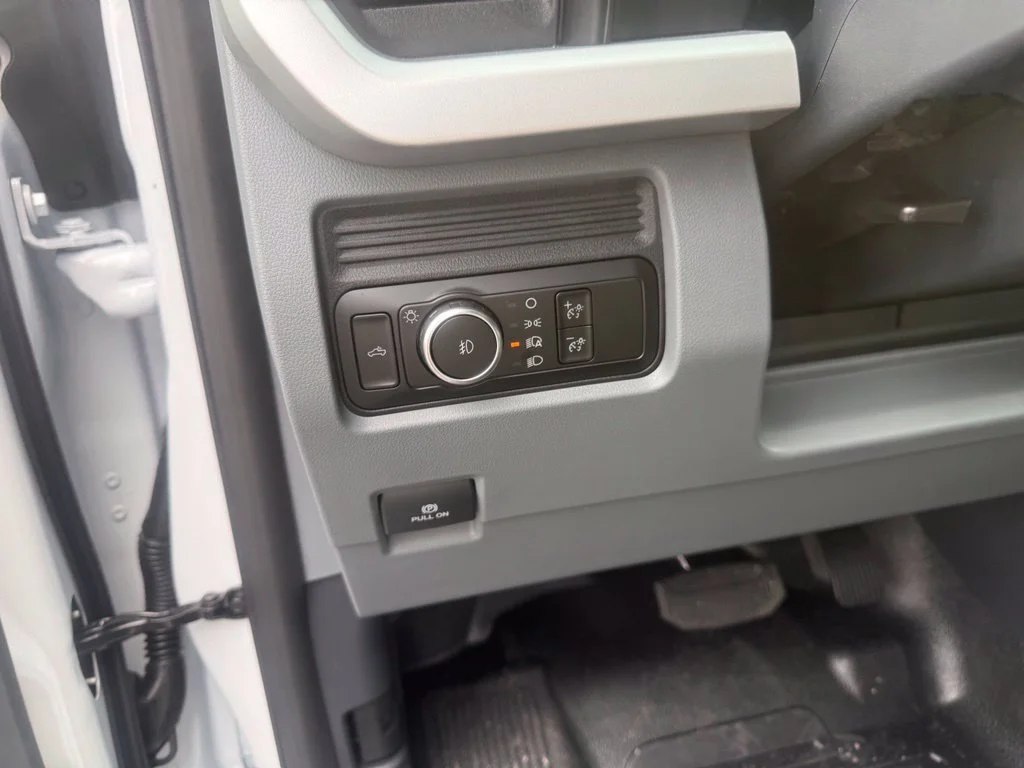 New 2026 Oxford White Ford F-250® XL image 16