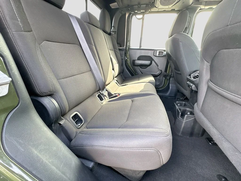 Used 2021 Green Jeep Willys image 33