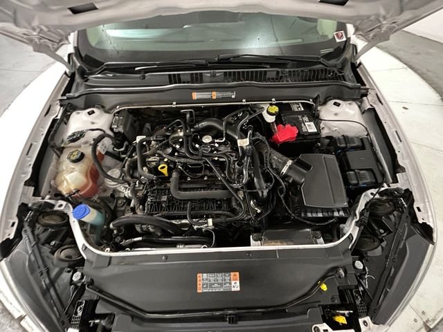 Used 2020 White Ford SE image 21