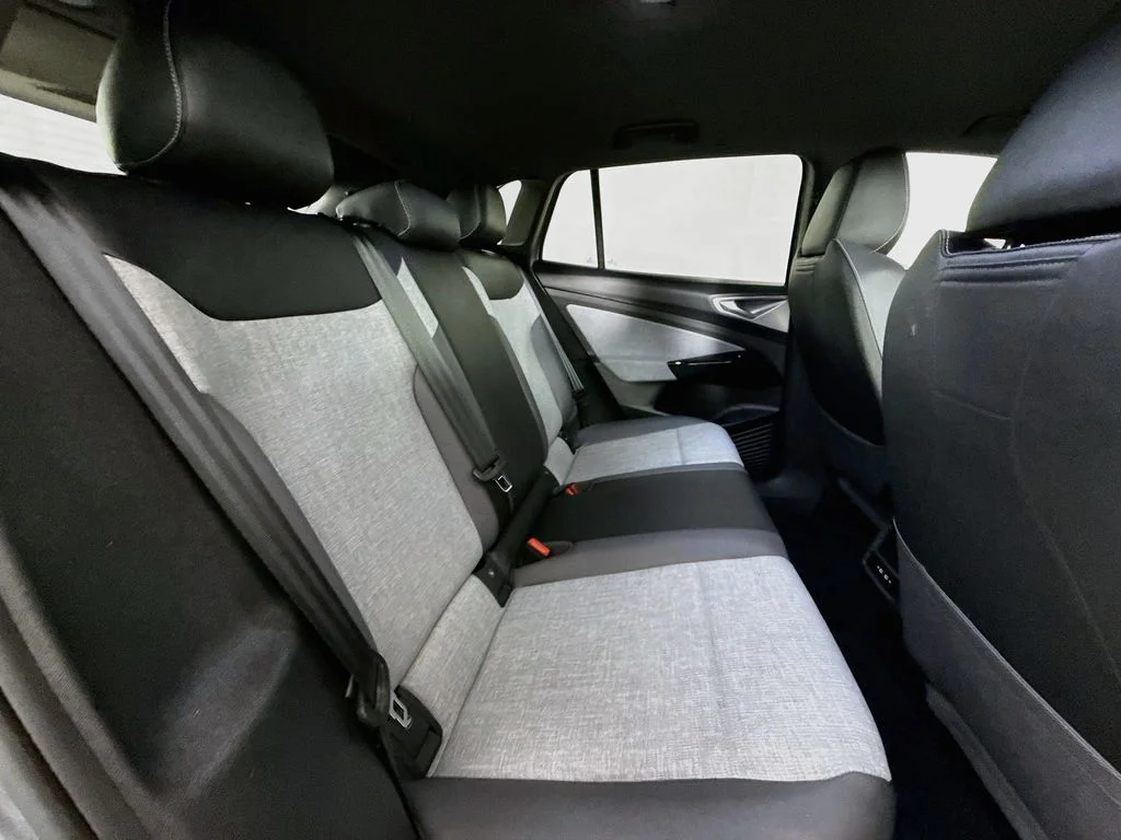 Used 2024 Gray Volkswagen Pro image 27
