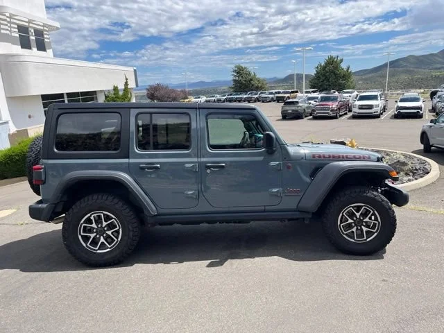 Used 2025 Anvil Clearcoat Jeep Rubicon image 6