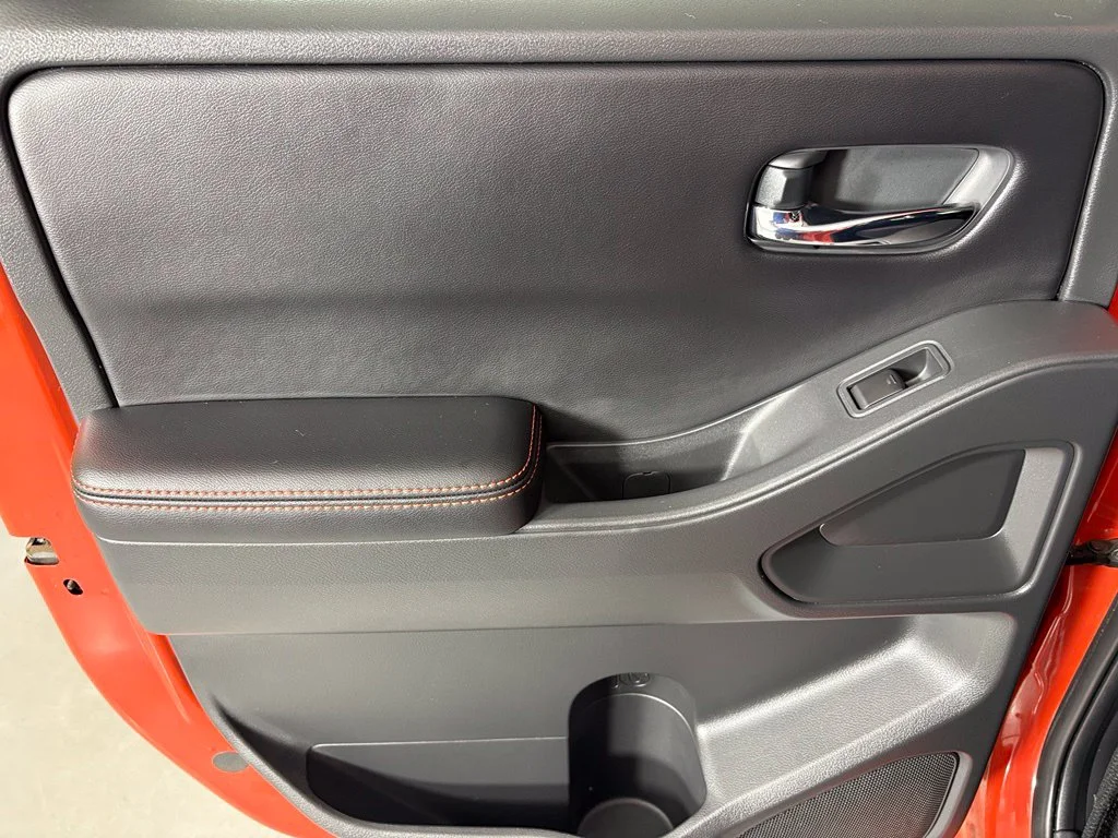 Used 2025 Orange Nissan PRO-4X image 39
